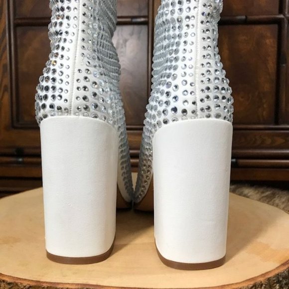 Jessica Simpson Lovelly Embellished Boot White - Picture 11 of 16